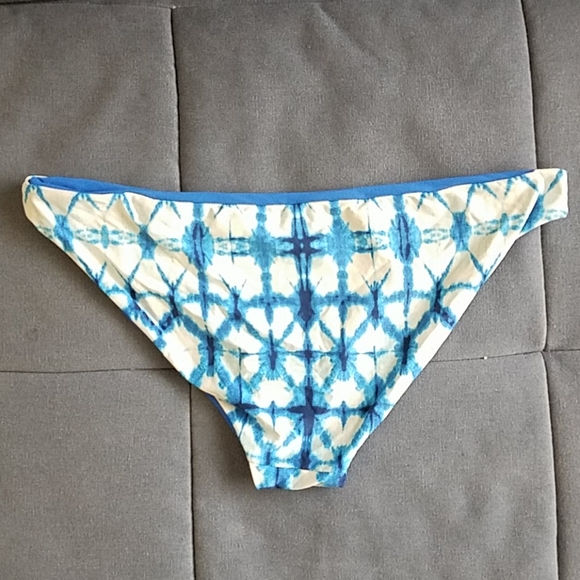 NEW SHIBORI tie dye reversible bikini bottoms - Picture 3 of 4